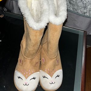 Deer fuzzy boots Girls size 1